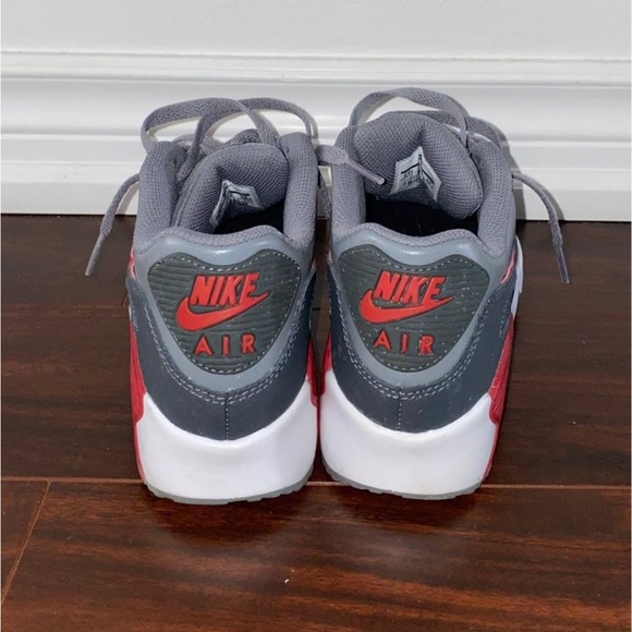 NIKE AIR MAX SIZE 5.5 GS - Picture 4 of 4